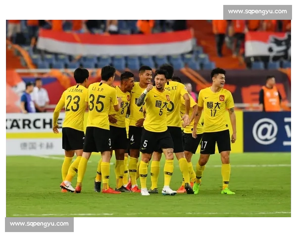 恒大鏖战首尔FC比分揭晓亚冠关键对决引发球迷热议 恒大鏖战首尔FC比分揭晓亚冠关键对决引发球迷热议